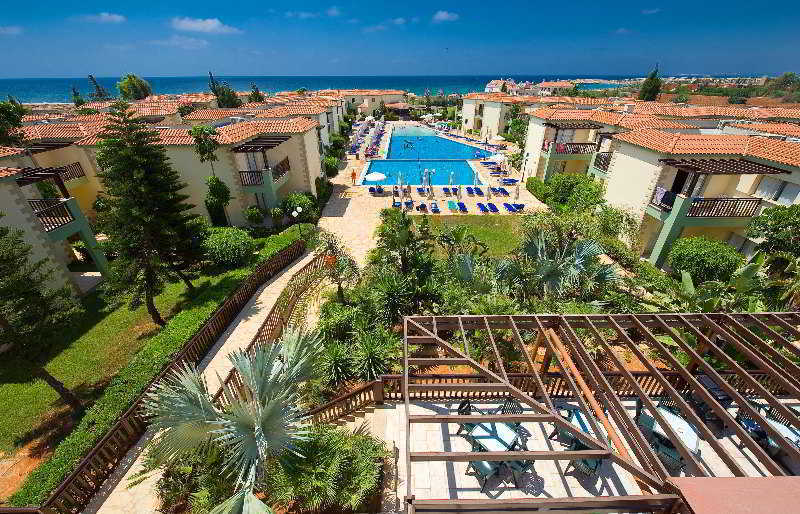 Ramada Hotel & Suites By Wyndham איה נאפה מראה חיצוני תמונה