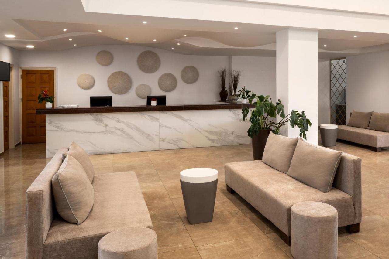 Ramada Hotel & Suites By Wyndham איה נאפה מראה חיצוני תמונה